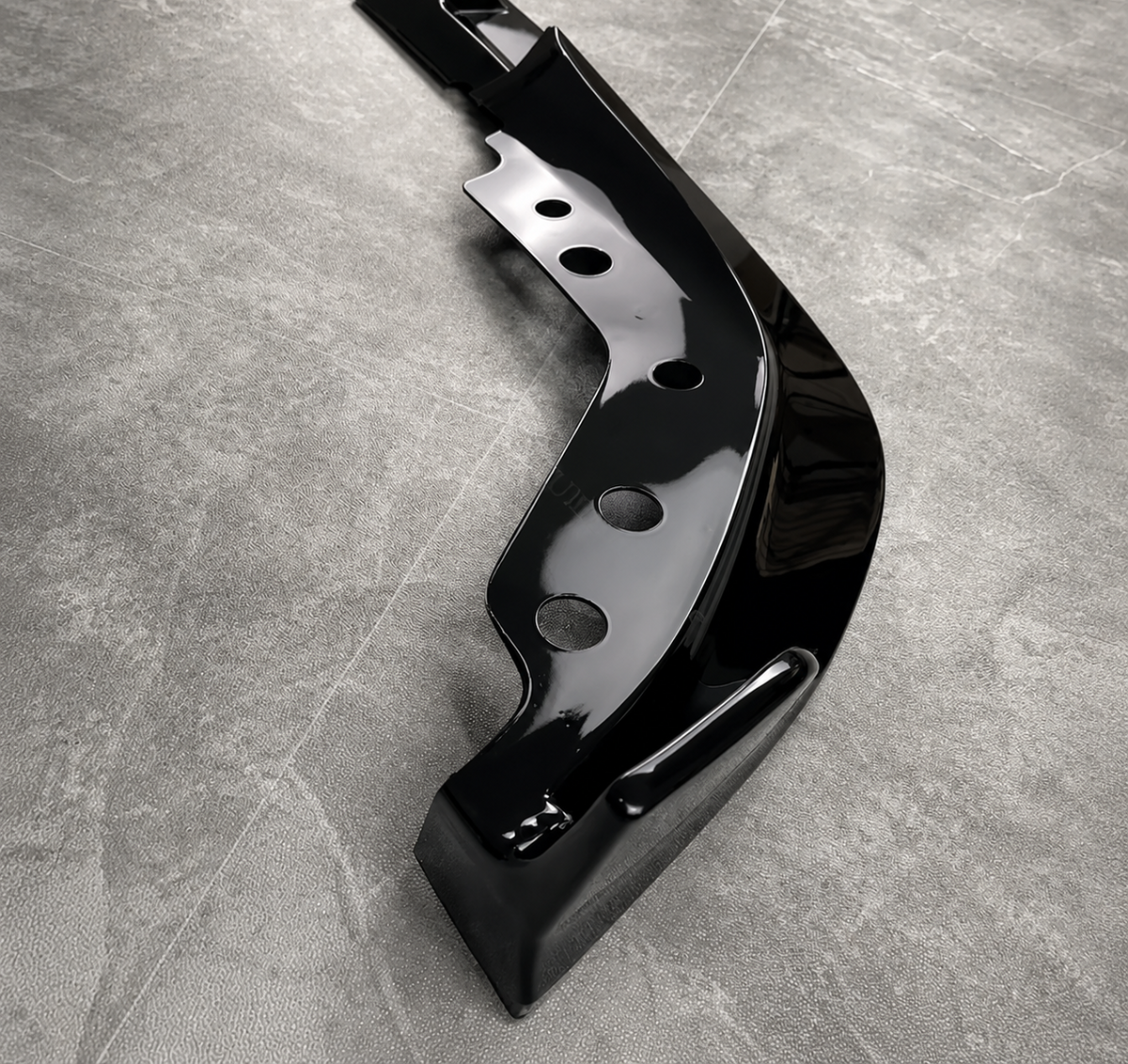 Lame avant noir brillant pour bmw série 3 G20 G21 G28 2018 – 2022 MPARTS AUTO