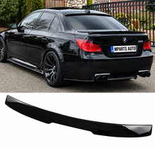 Aileron de toit arrière BMW SERIE 5 E60 2003-2010 - Noir brillant et Carbone MPARTS AUTO