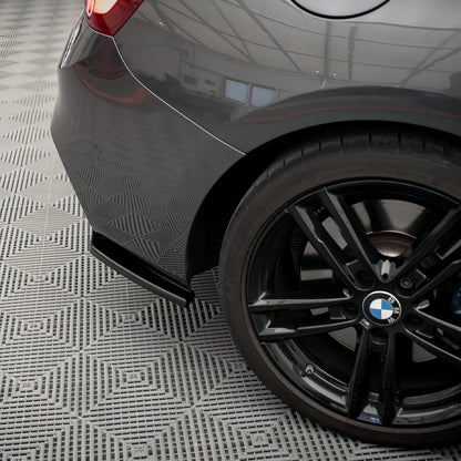 Garnitures de pare-chocs arrière BMW série 1 F20 F21  2015-2019 -  Noir brillant